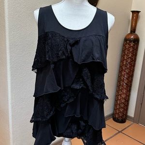 Woman’s black top. Size 1x.  Brand inc.